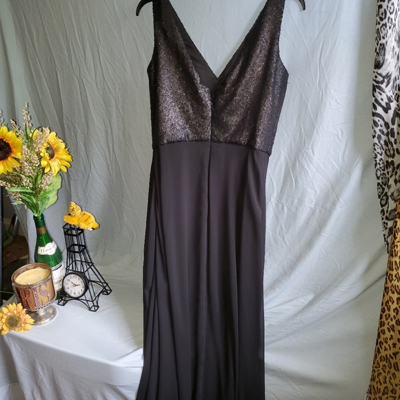 Bari Jay Black Gown Size 12 - Picture 5 of 11